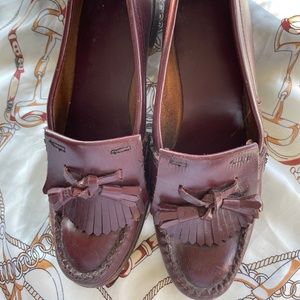 Bass vintage leather loafers